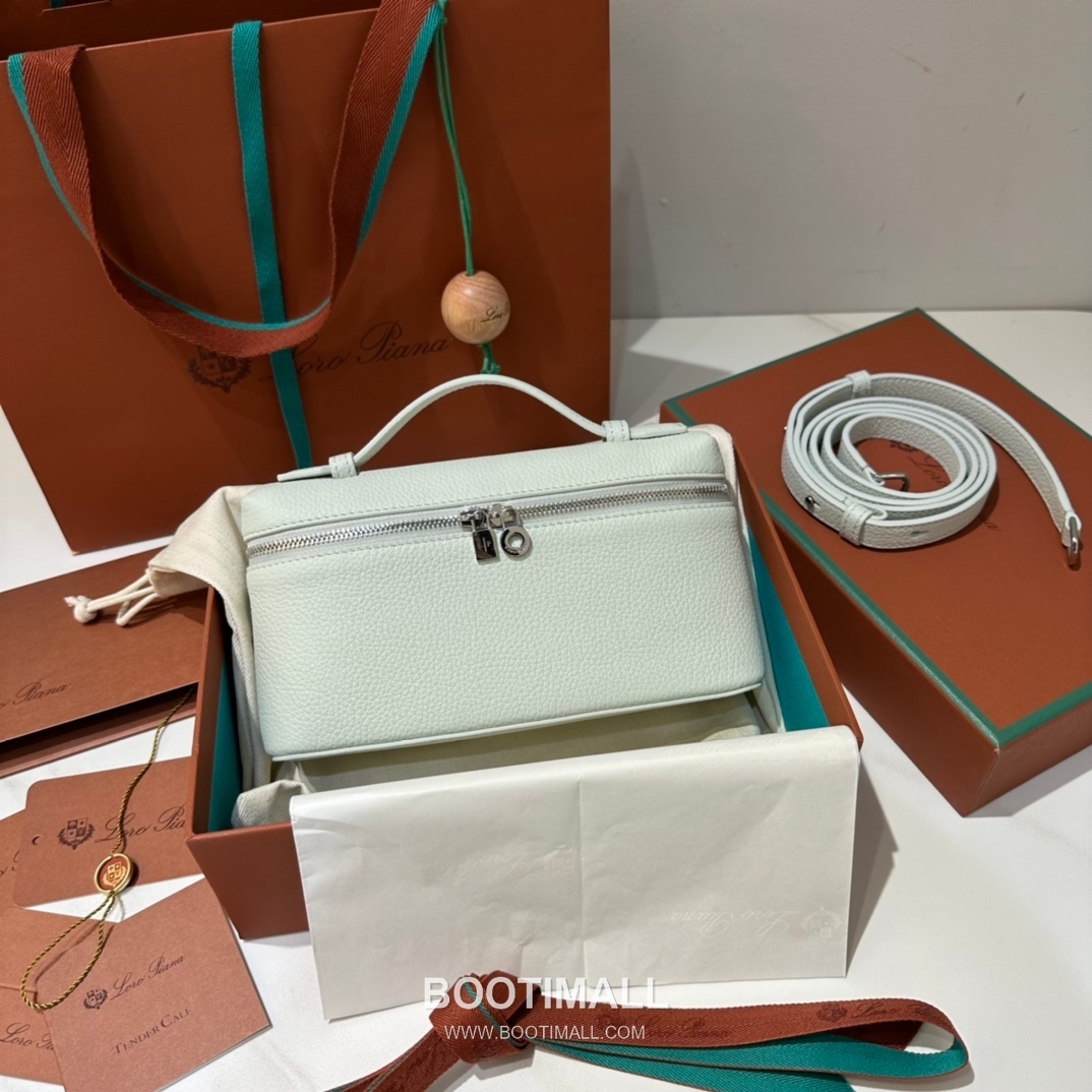 Loro Piana Extra Pocket L19 Calfskin Bag 로로피아나 엑스트라 포켓 L19 카프스킨 탑핸들 크로스백 19cm 3