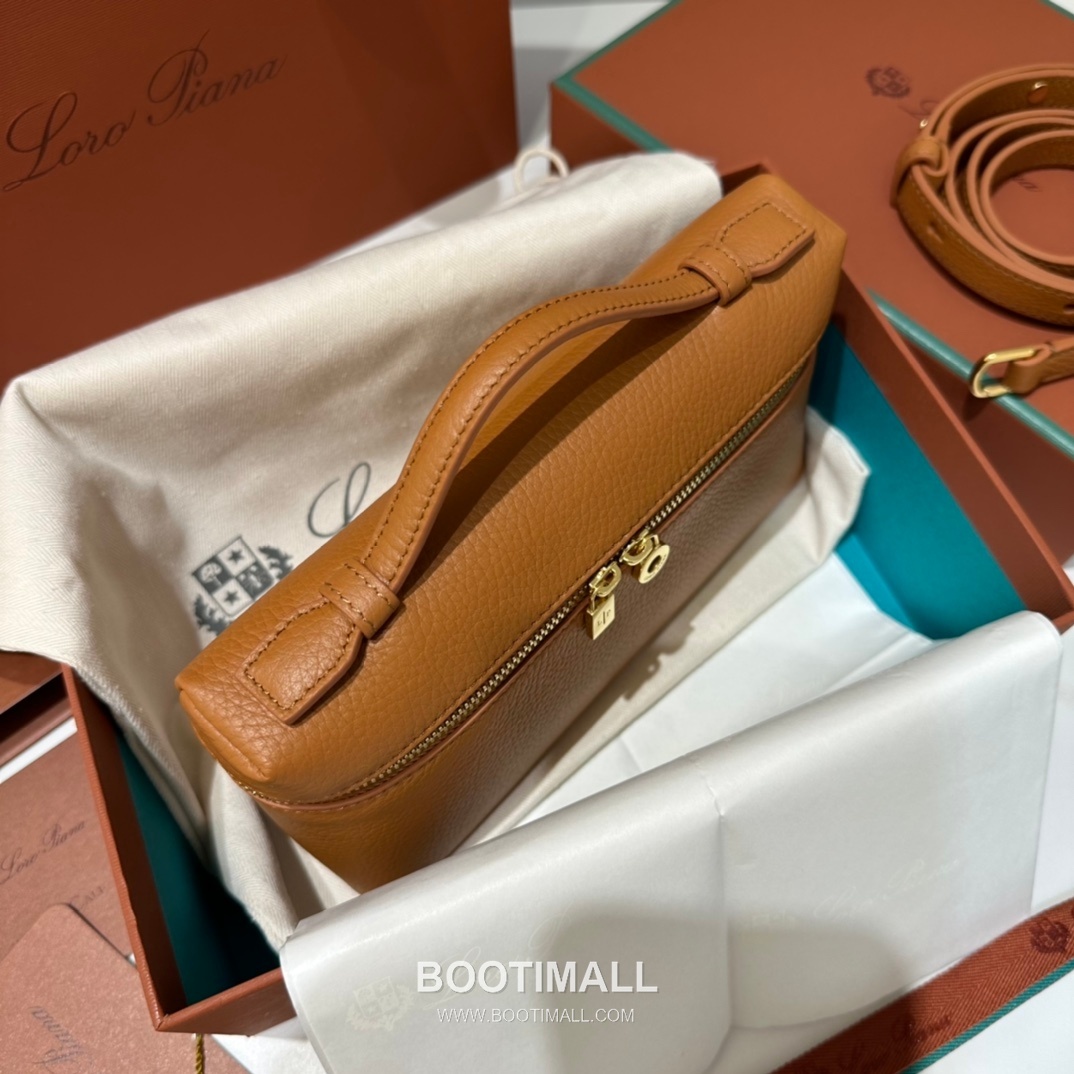 Loro Piana Extra Pocket L19 Woven Calfskin Bag 로로피아나 엑스트라 포켓 L19 위빙 카프스킨 탑핸들 크로스백 19cm 12