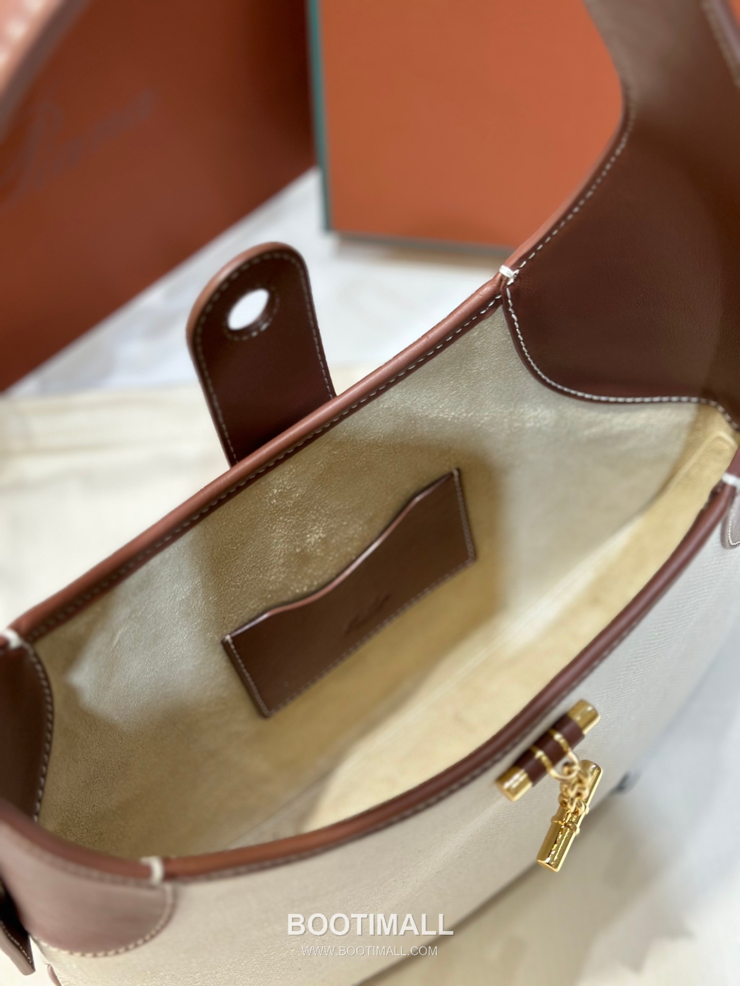 Loro Piana Bobbin Canvas Shoulder Bag 로로피아나 보빈 캔버스 숄더백 32cm 6