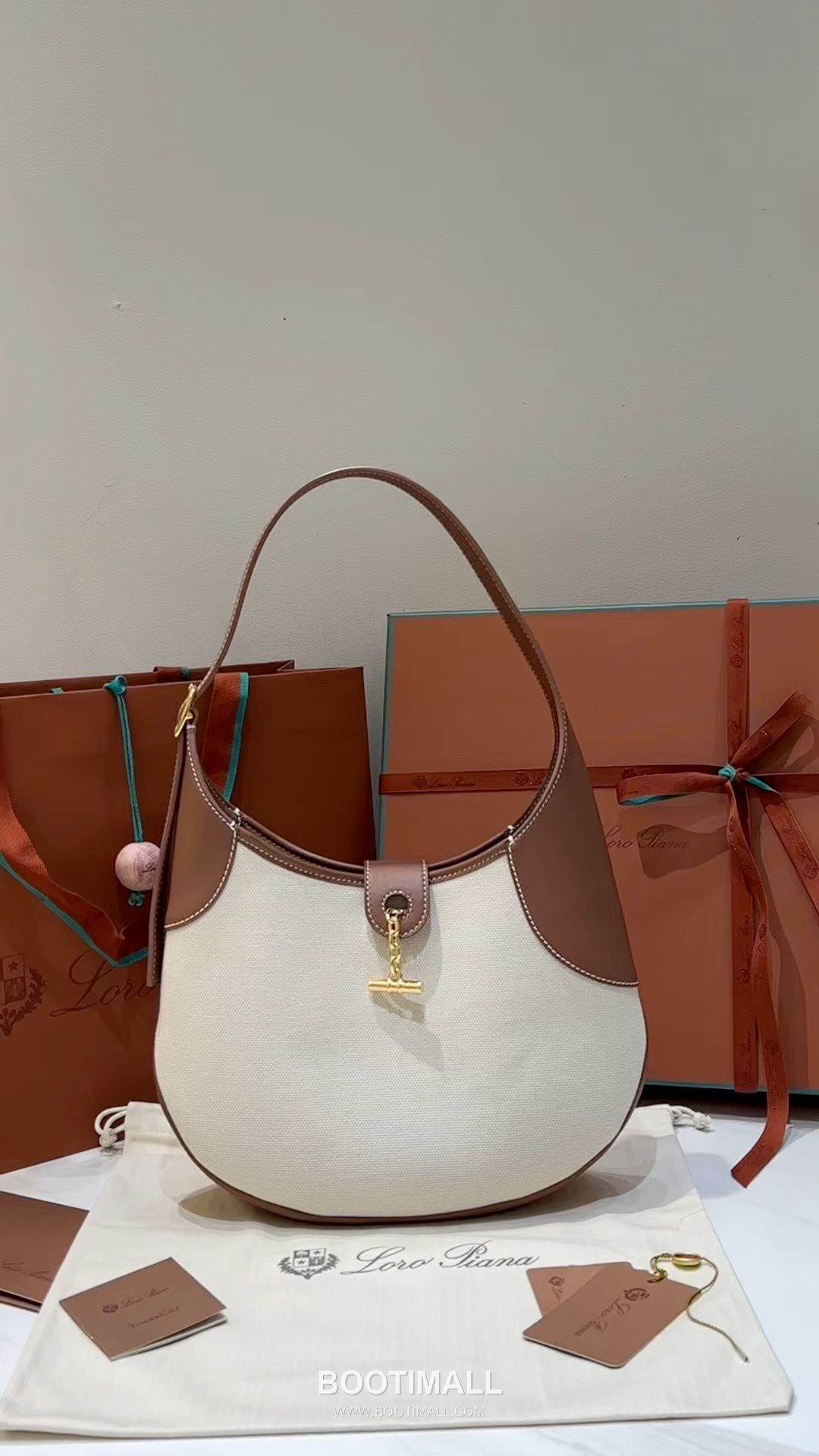 Loro Piana Bobbin Canvas Shoulder Bag 로로피아나 보빈 캔버스 숄더백 32cm 10