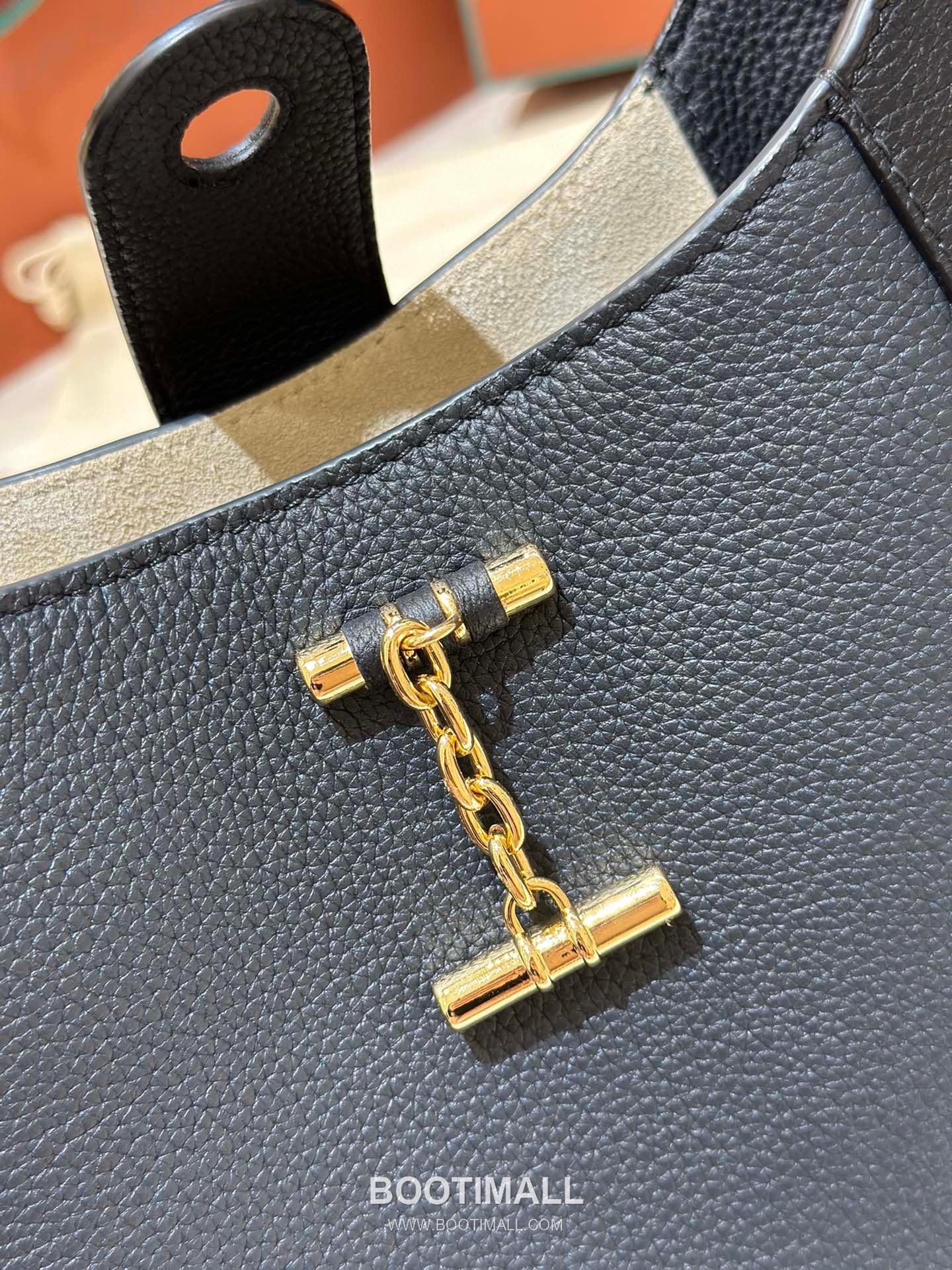 Loro Piana Bobbin Canvas Shoulder Bag 로로피아나 보빈 캔버스 숄더백 32cm 5