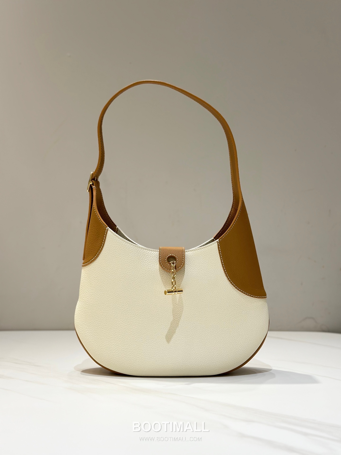 Loro Piana Bobbin Wool Calfskin Shoulder Bag 로로피아나 보빈 울 카프스킨 숄더백 32cm 3