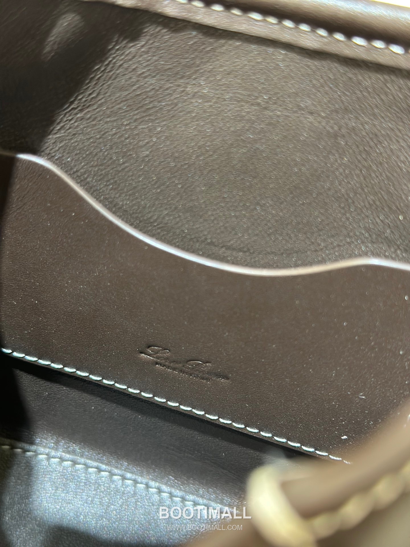 Loro Piana Bobbin Small Canvas Shoulder Bag 로로피아나 보빈 스몰 캔버스 숄더백 19cm 9