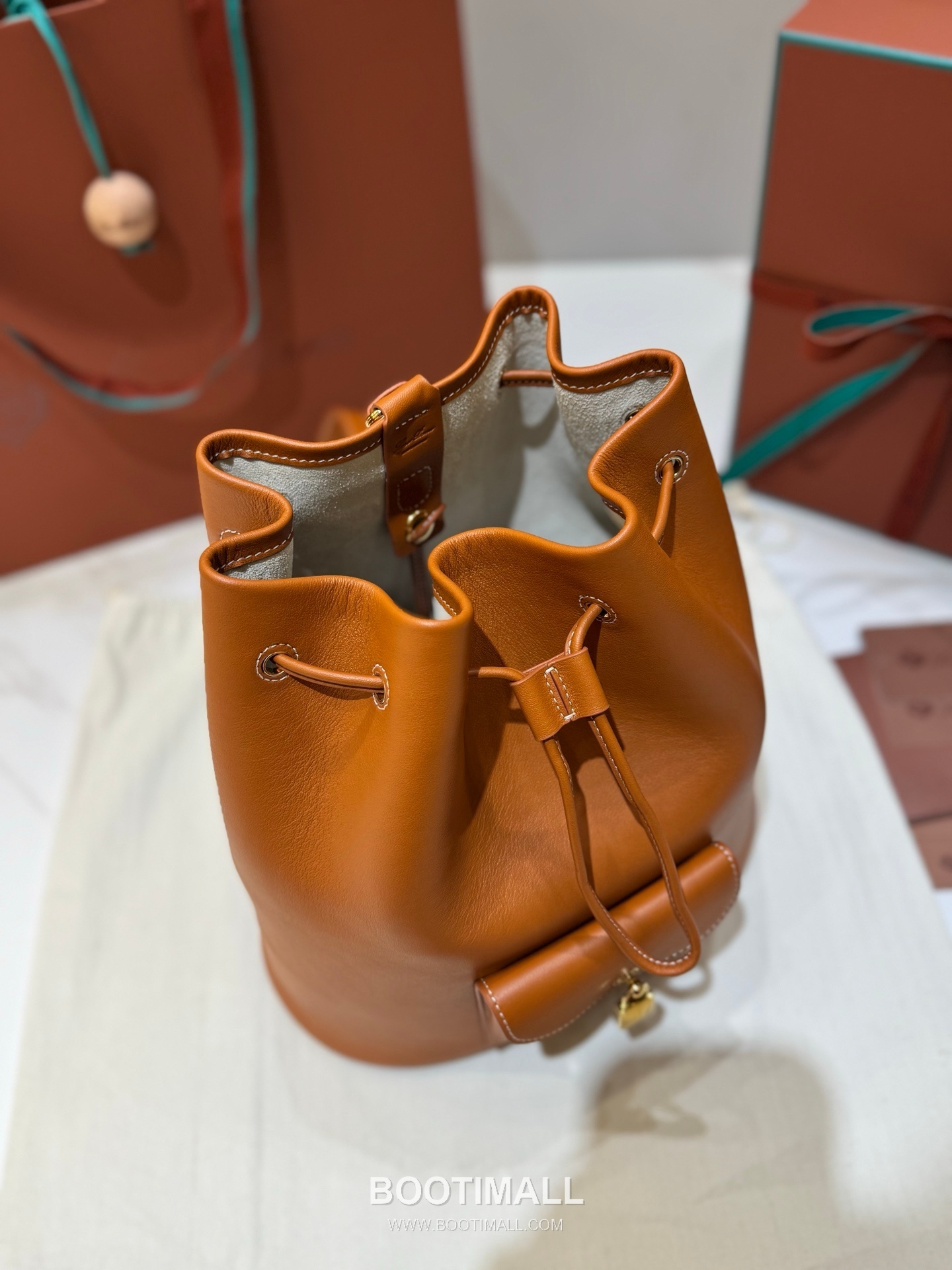 Loro Piana Extra Drawstring Backpack Calfskin 로로피아나 엑스트라 드로스트링 백팩 카프스킨 27cm 3