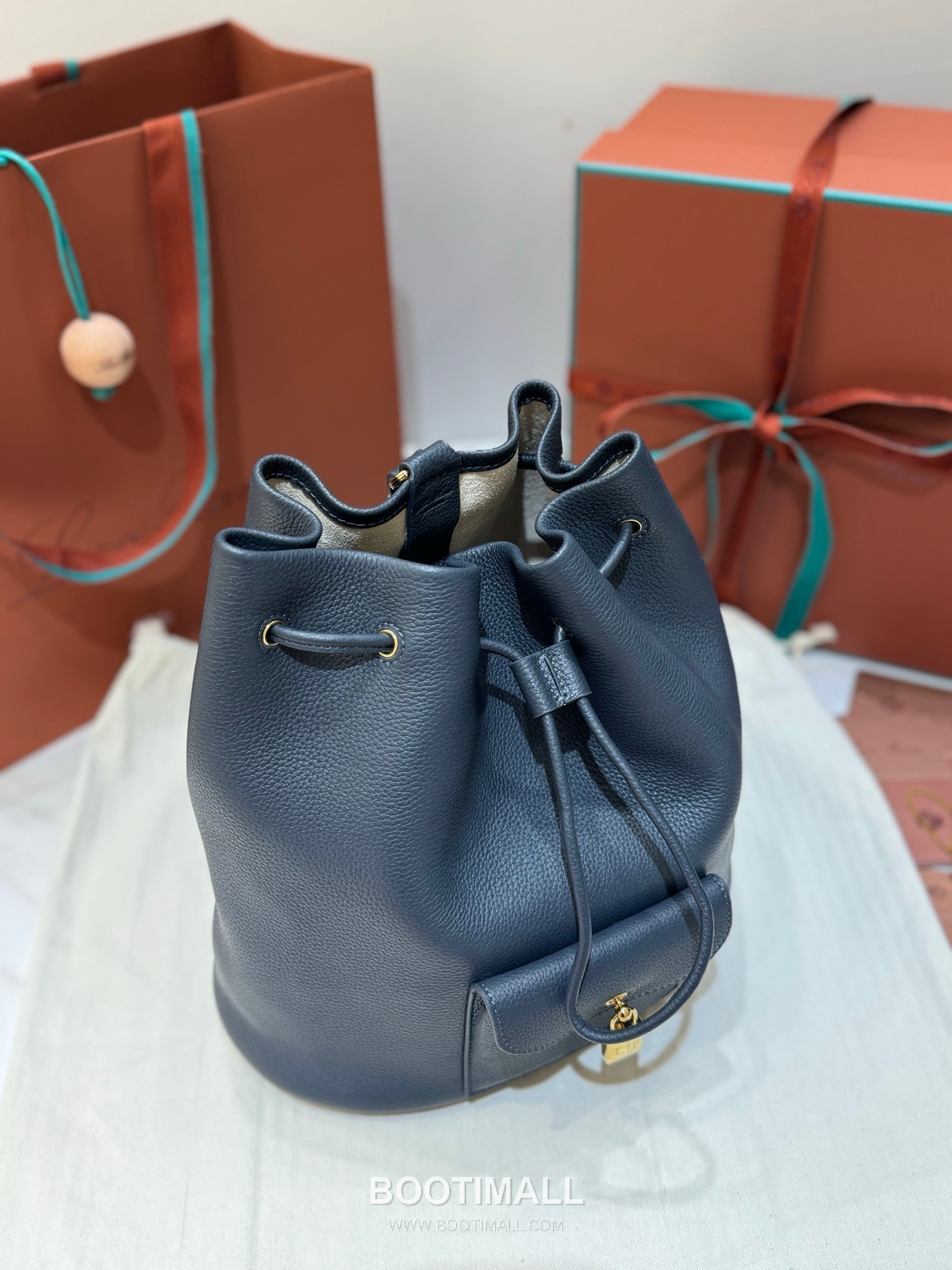 Loro Piana Extra Drawstring Backpack Calfskin 로로피아나 엑스트라 드로스트링 백팩 카프스킨 27cm 3