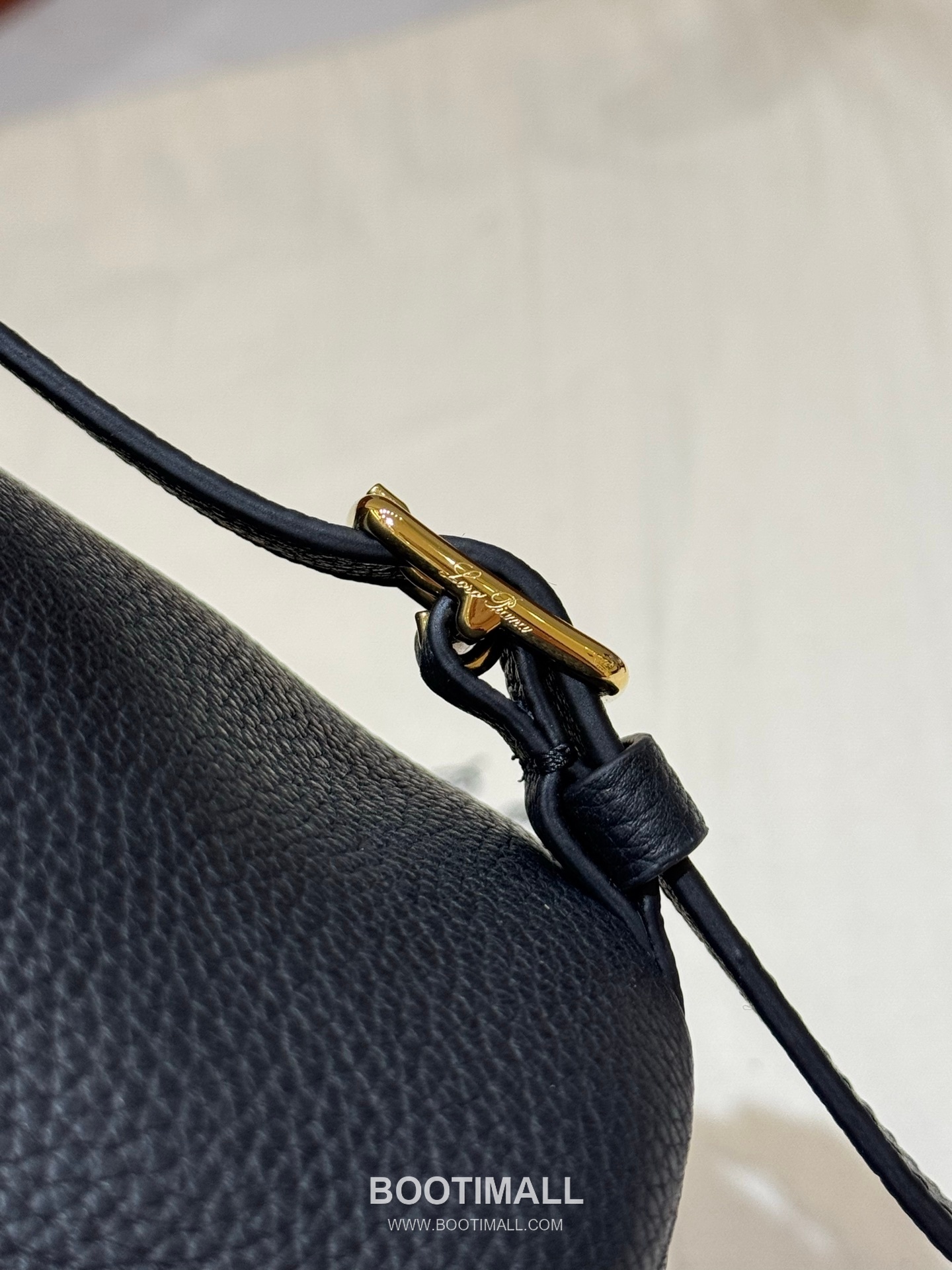 Loro Piana Extra Drawstring Backpack Calfskin 로로피아나 엑스트라 드로스트링 백팩 카프스킨 27cm 11