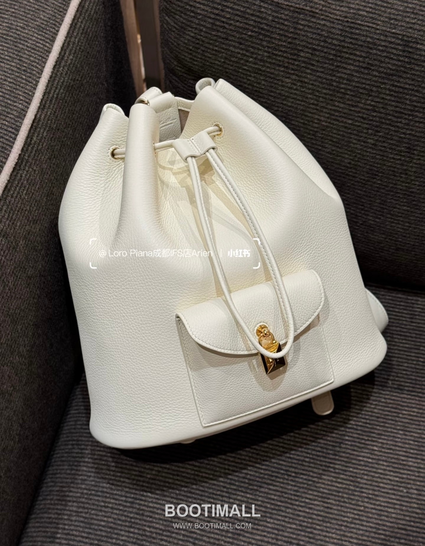 Loro Piana Calfskin White Backpack 로로피아나 카프스킨 화이트 백팩 27cm 2