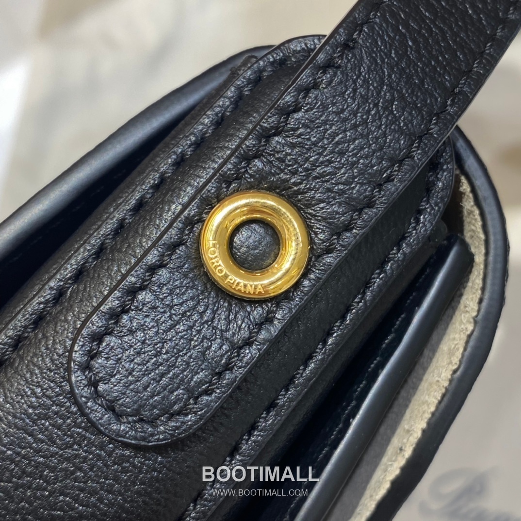 Loro Piana Ghiera Mini Saddle Bag Calfskin 로로피아나 기에라 미니 새들백 카프스킨 18cm 7