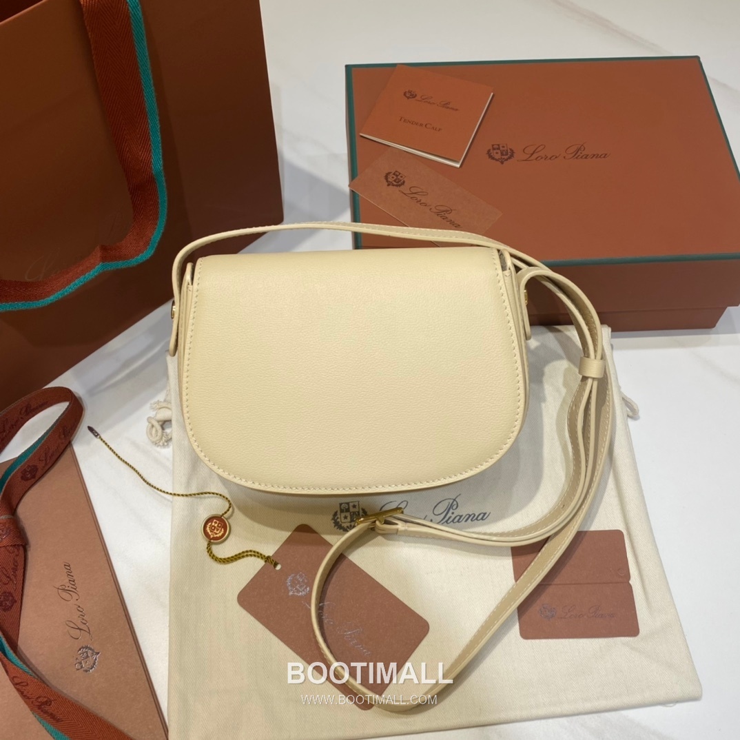 Loro Piana Ghiera Mini Saddle Bag Calfskin 로로피아나 기에라 미니 새들백 카프스킨 18cm 3