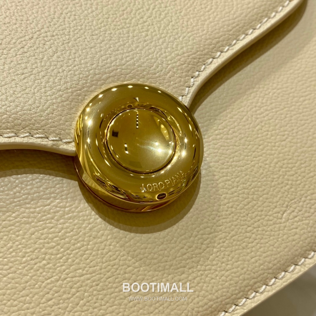 Loro Piana Ghiera Mini Saddle Bag Calfskin 로로피아나 기에라 미니 새들백 카프스킨 18cm 4