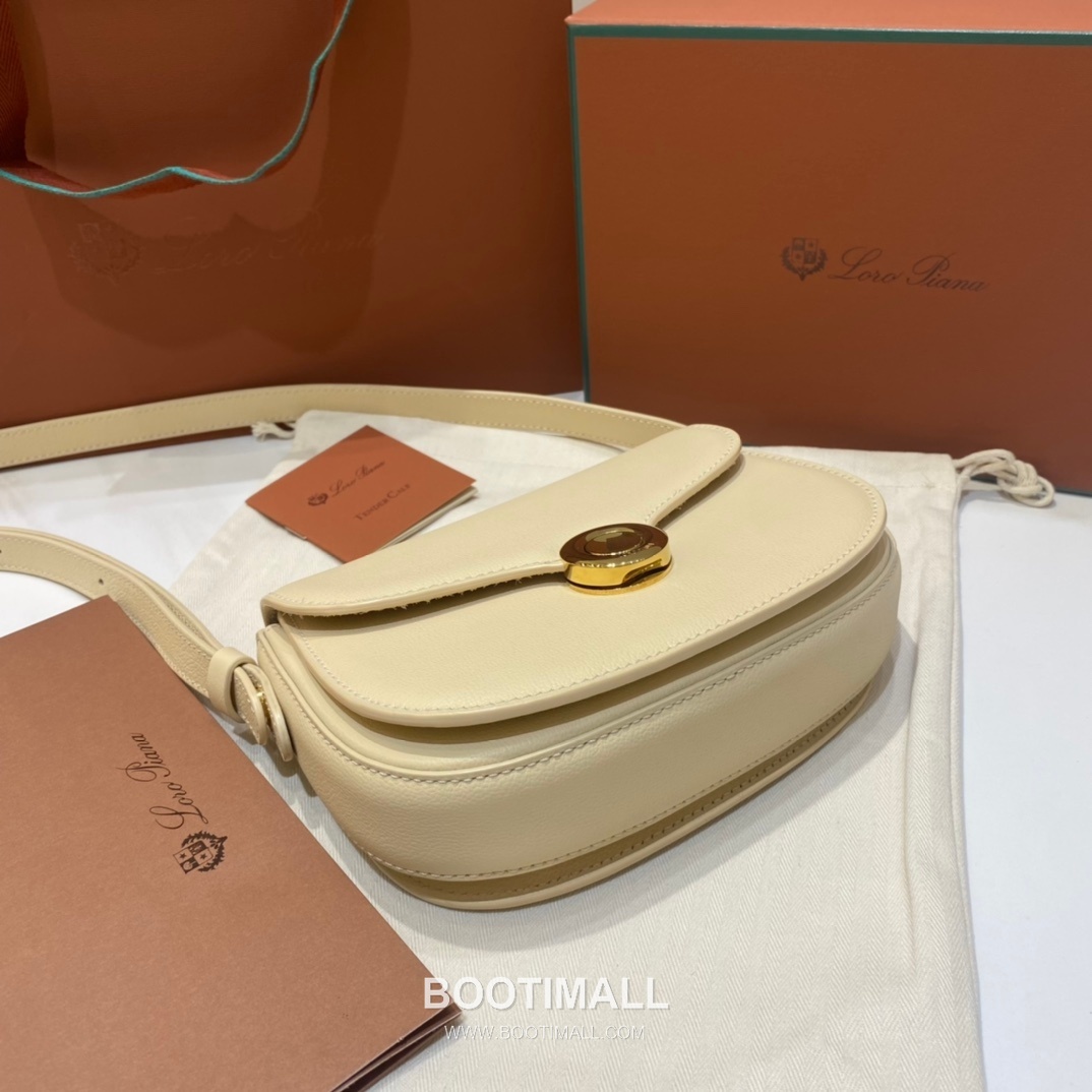 Loro Piana Ghiera Mini Saddle Bag Calfskin 로로피아나 기에라 미니 새들백 카프스킨 18cm 5