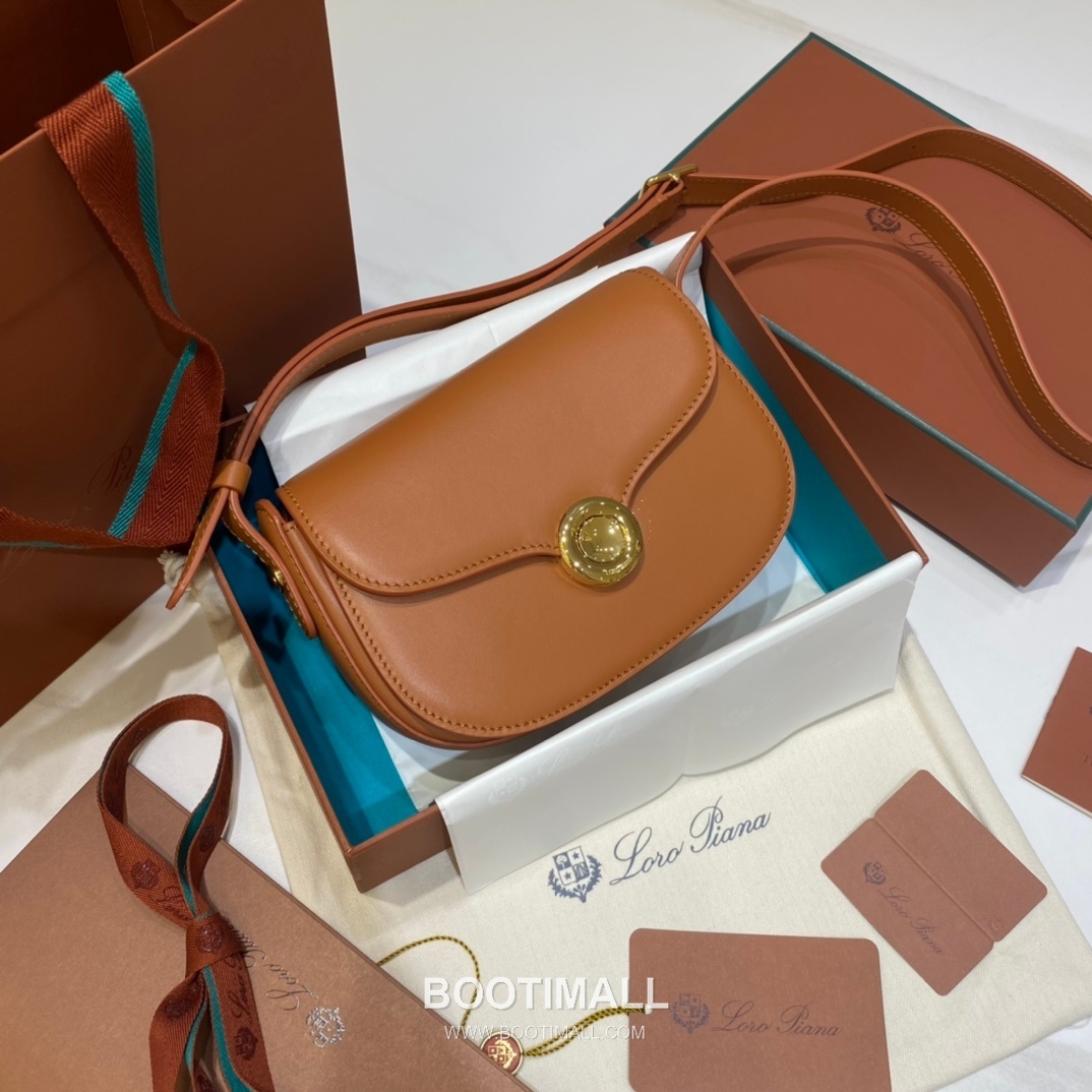 Loro Piana Ghiera Mini Saddle Bag Calfskin 로로피아나 기에라 미니 새들백 카프스킨 18cm 1