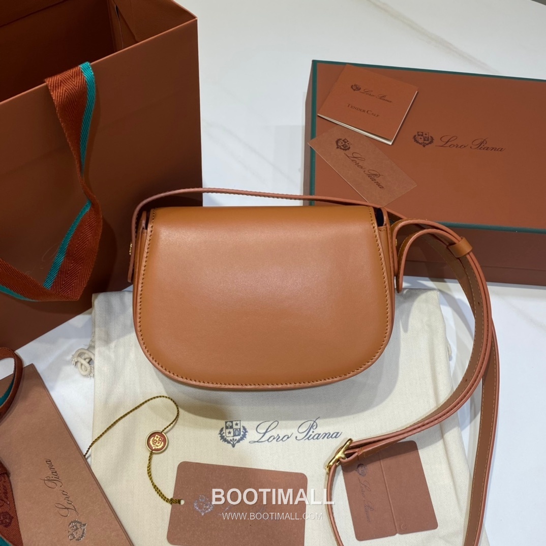 Loro Piana Ghiera Mini Saddle Bag Calfskin 로로피아나 기에라 미니 새들백 카프스킨 18cm 3