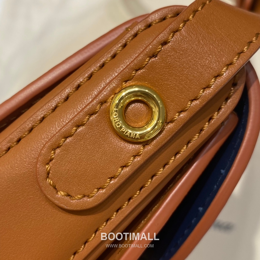 Loro Piana Ghiera Mini Saddle Bag Calfskin 로로피아나 기에라 미니 새들백 카프스킨 18cm 7