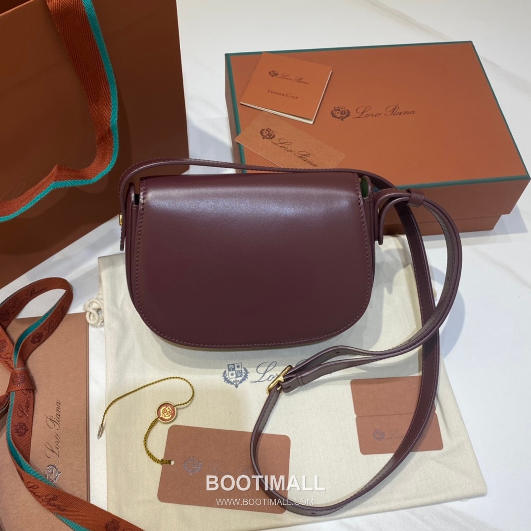 Loro Piana Ghiera Mini Saddle Bag Calfskin 로로피아나 기에라 미니 새들백 카프스킨 18cm 3