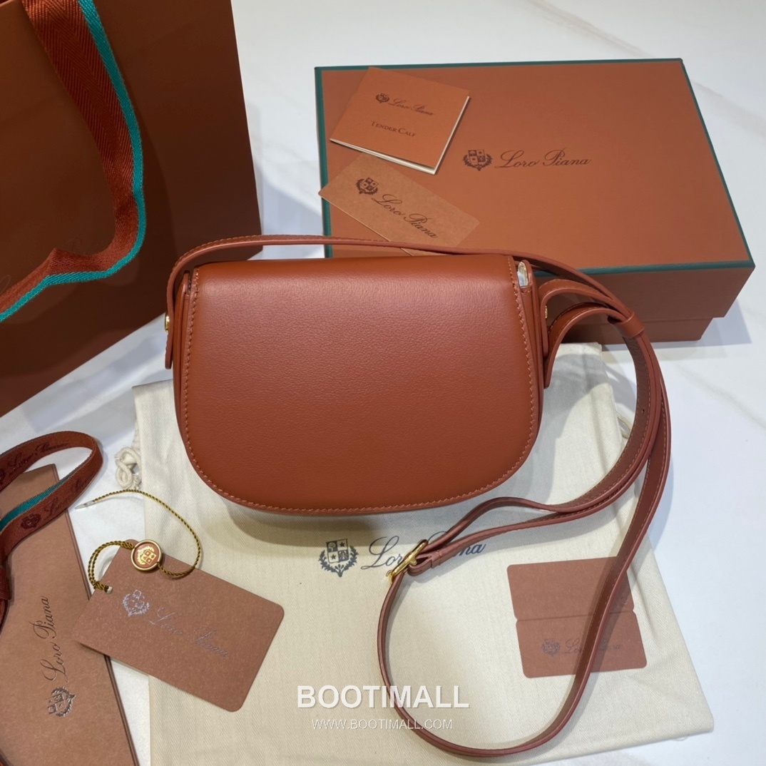 Loro Piana Ghiera Mini Saddle Bag Calfskin 로로피아나 기에라 미니 새들백 카프스킨 18cm 3