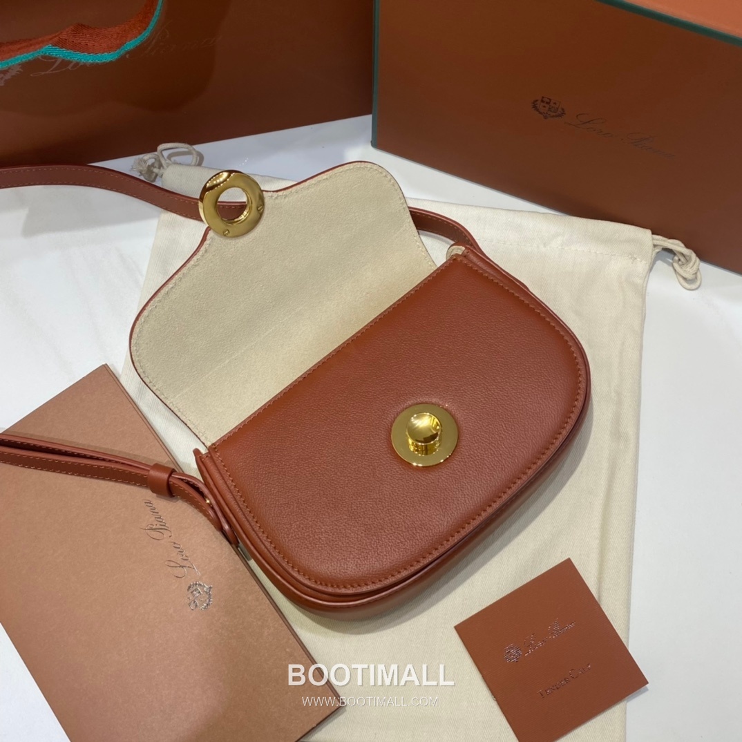 Loro Piana Ghiera Mini Saddle Bag Calfskin 로로피아나 기에라 미니 새들백 카프스킨 18cm 6