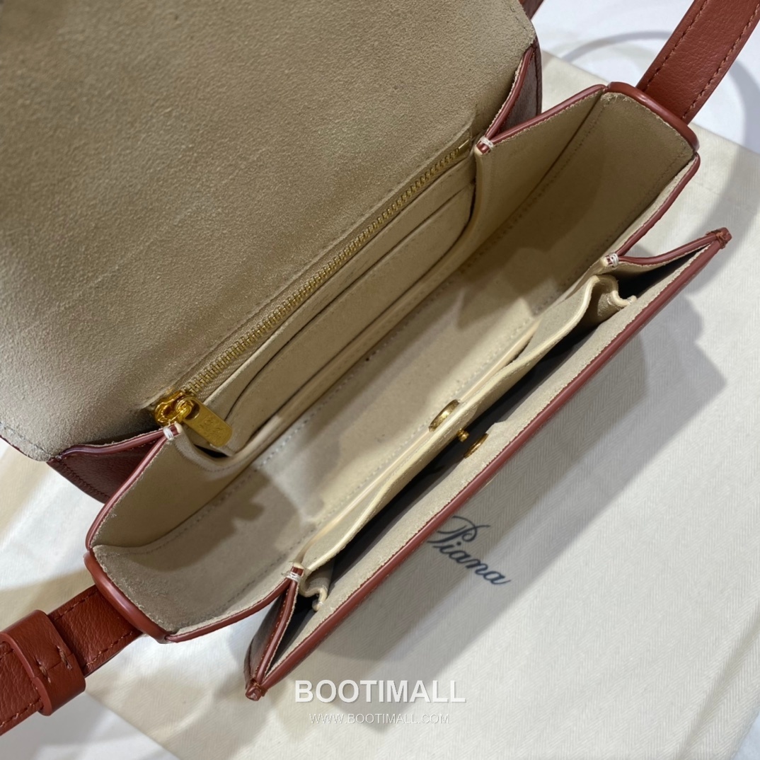Loro Piana Ghiera Mini Saddle Bag Calfskin 로로피아나 기에라 미니 새들백 카프스킨 18cm 8