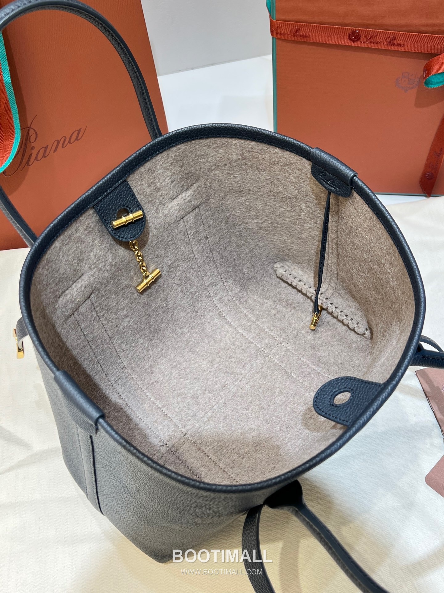 Loro Piana Ghiera Small Shopper Bag Grain Leather 로로피아나 기에라 스몰 쇼퍼백 그레인 레더 28cm 15