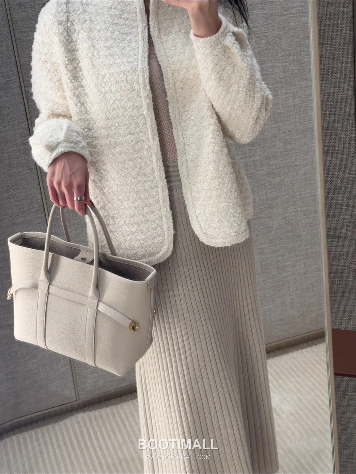 Loro Piana Ghiera Gray Shoulder Bag 로로피아나 Ghiera 그레이 숄더백 28cm 9