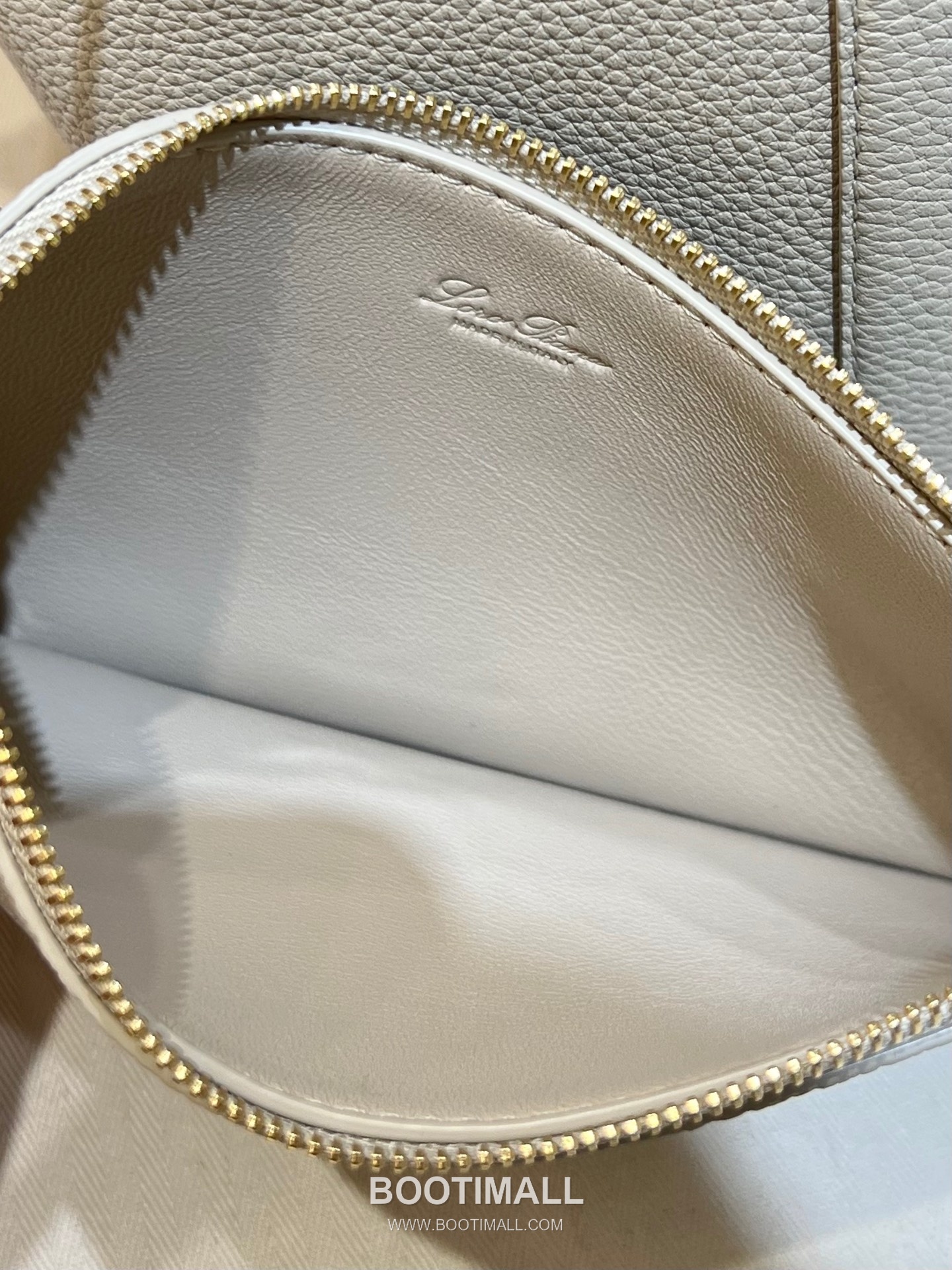 Loro Piana Ghiera Gray Shoulder Bag 로로피아나 Ghiera 그레이 숄더백 28cm 18