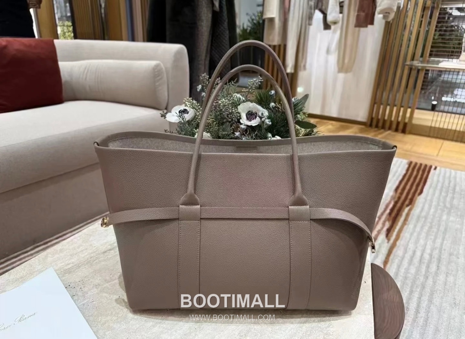 Loro Piana Ghiera Brown Shoulder Bag 로로피아나 Ghiera 브라운 숄더백 28cm 1