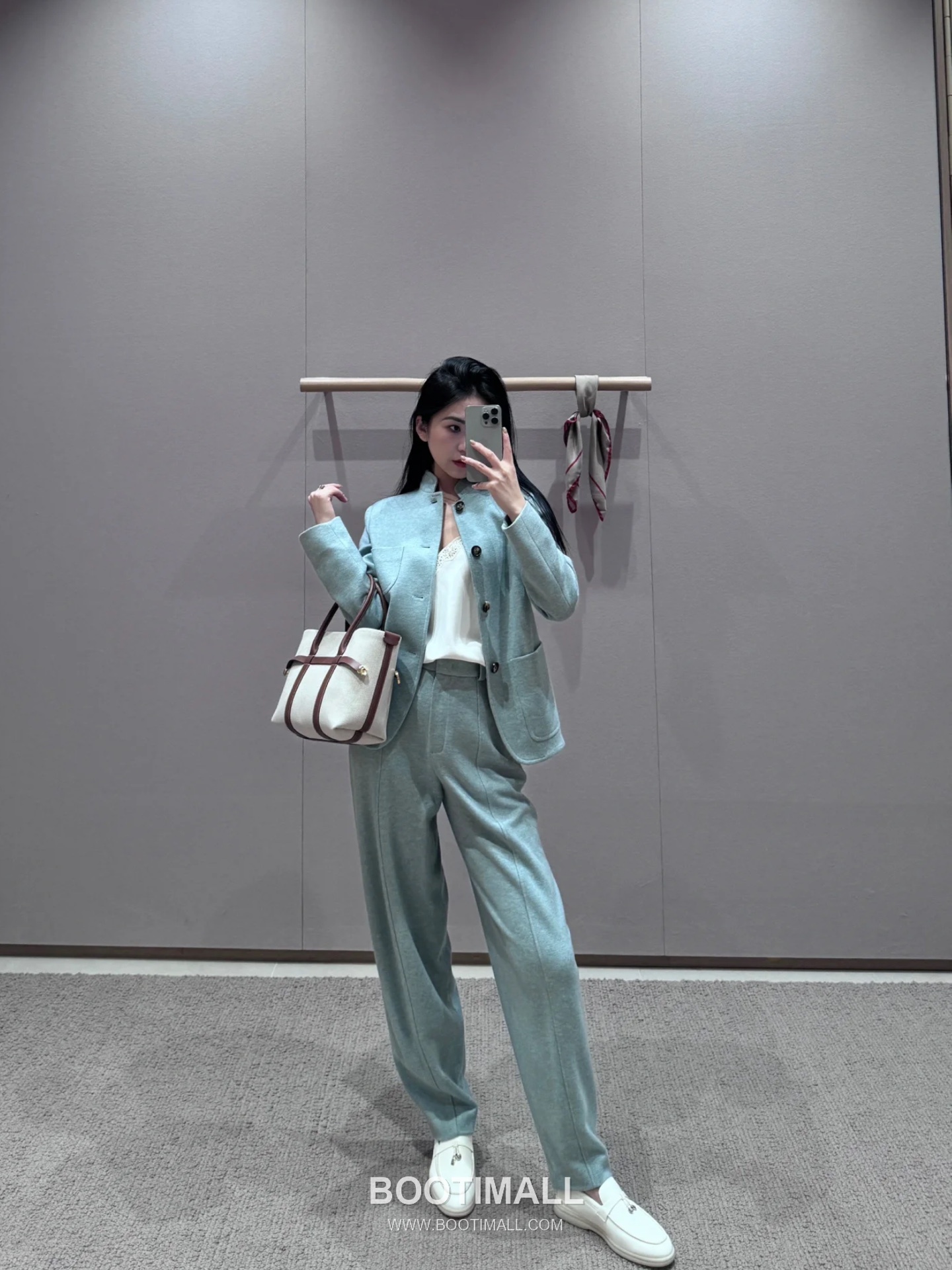 Loro Piana Ghiera Canvas Beige Shoulder Bag 로로피아나 Ghiera 캔버스 베이지 숄더백 28cm 24