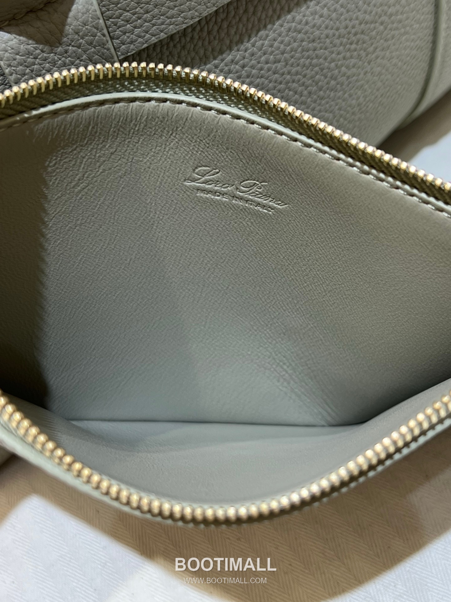 Loro Piana Ghiera Small Shopper Bag Grain Leather 로로피아나 기에라 스몰 쇼퍼백 그레인 레더 28cm 9