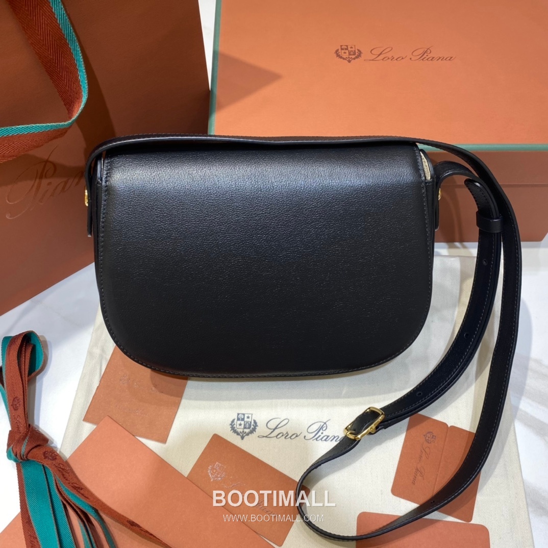 Loro Piana Ghiera Saddle Bag Calfskin 로로피아나 기에라 새들백 카프스킨 23cm 3