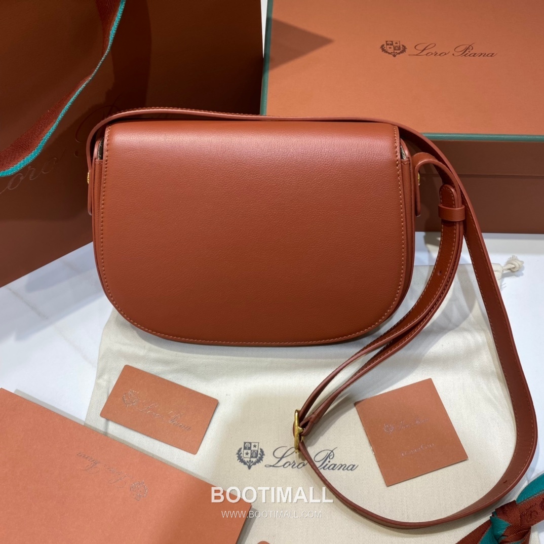 Loro Piana Ghiera Saddle Bag Calfskin 로로피아나 기에라 새들백 카프스킨 23cm 3