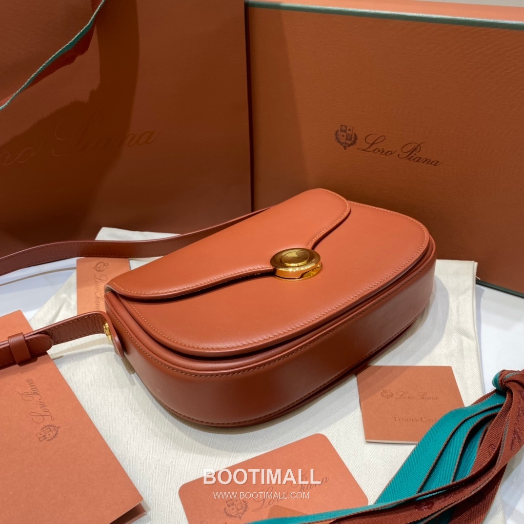 Loro Piana Ghiera Saddle Bag Calfskin 로로피아나 기에라 새들백 카프스킨 23cm 5