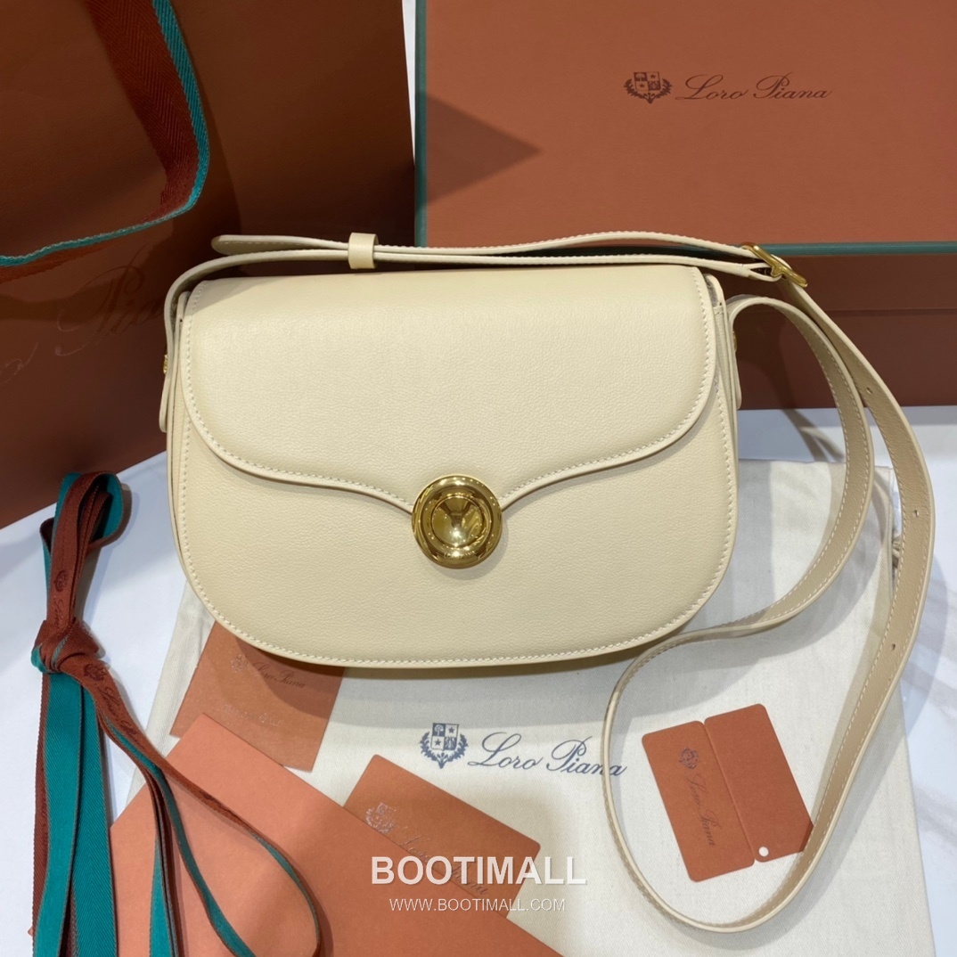 Loro Piana Ghiera Saddle Bag Calfskin 로로피아나 기에라 새들백 카프스킨 23cm 2
