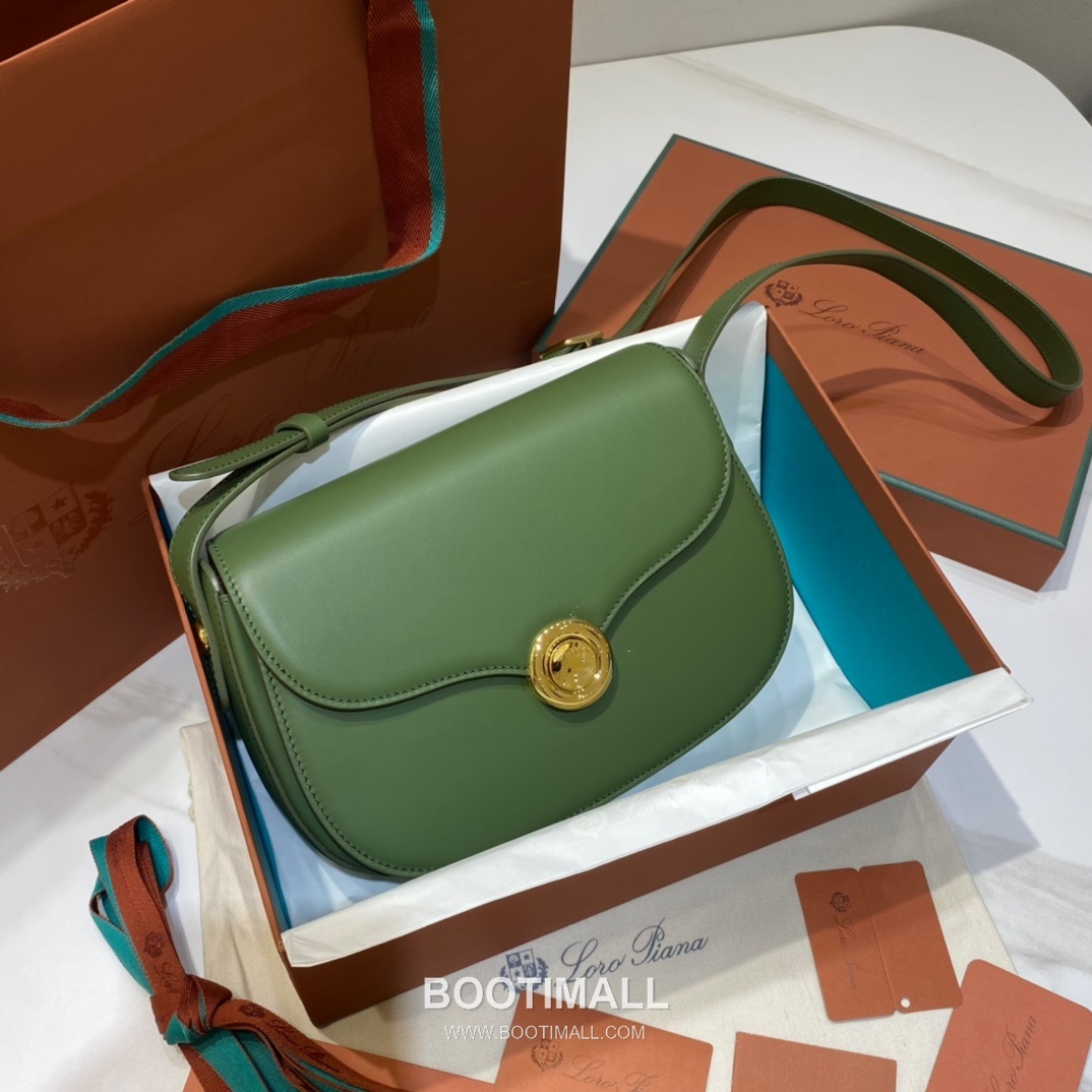 Loro Piana Ghiera Saddle Bag Calfskin 로로피아나 기에라 새들백 카프스킨 23cm 1