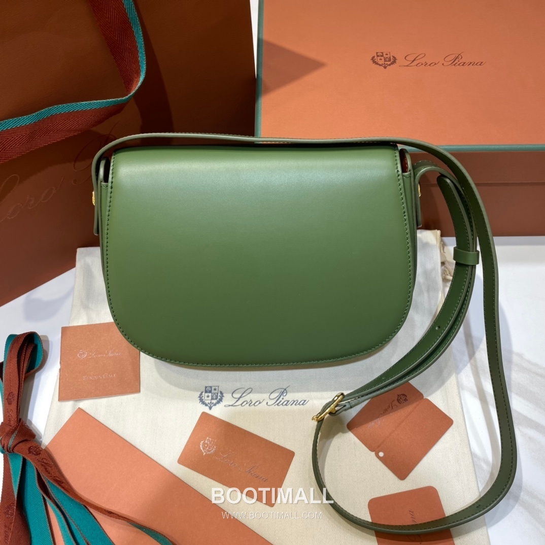 Loro Piana Ghiera Saddle Bag Calfskin 로로피아나 기에라 새들백 카프스킨 23cm 3