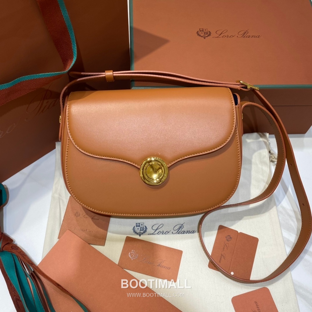 Loro Piana Ghiera Saddle Bag Calfskin 로로피아나 기에라 새들백 카프스킨 23cm 2