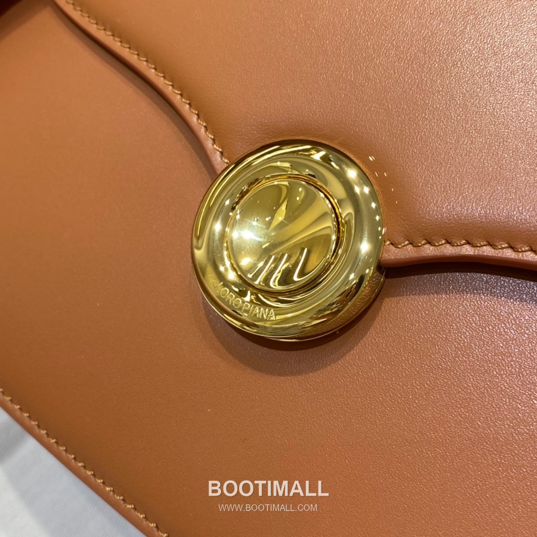 Loro Piana Ghiera Saddle Bag Calfskin 로로피아나 기에라 새들백 카프스킨 23cm 4