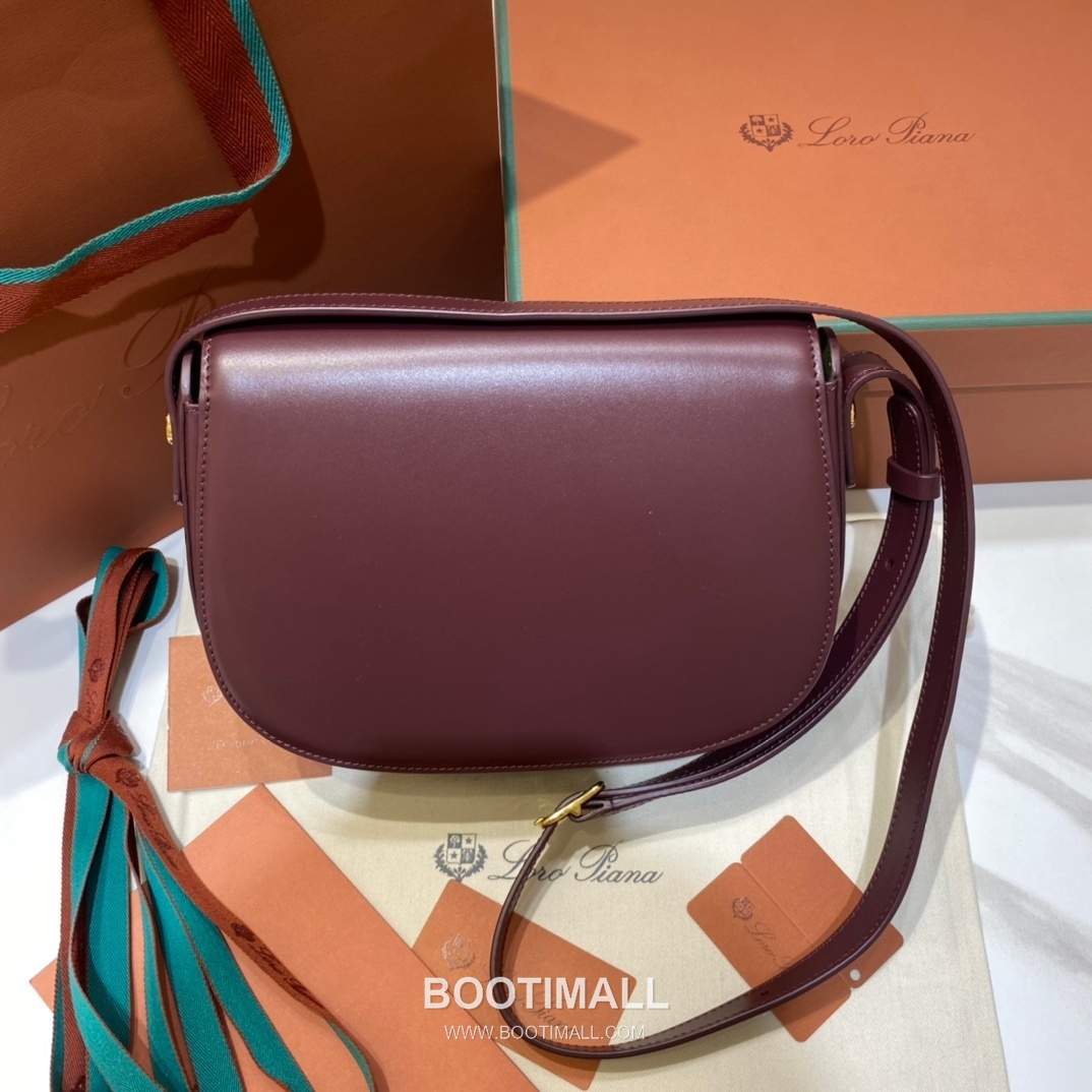Loro Piana Ghiera Saddle Bag Calfskin 로로피아나 기에라 새들백 카프스킨 23cm 3