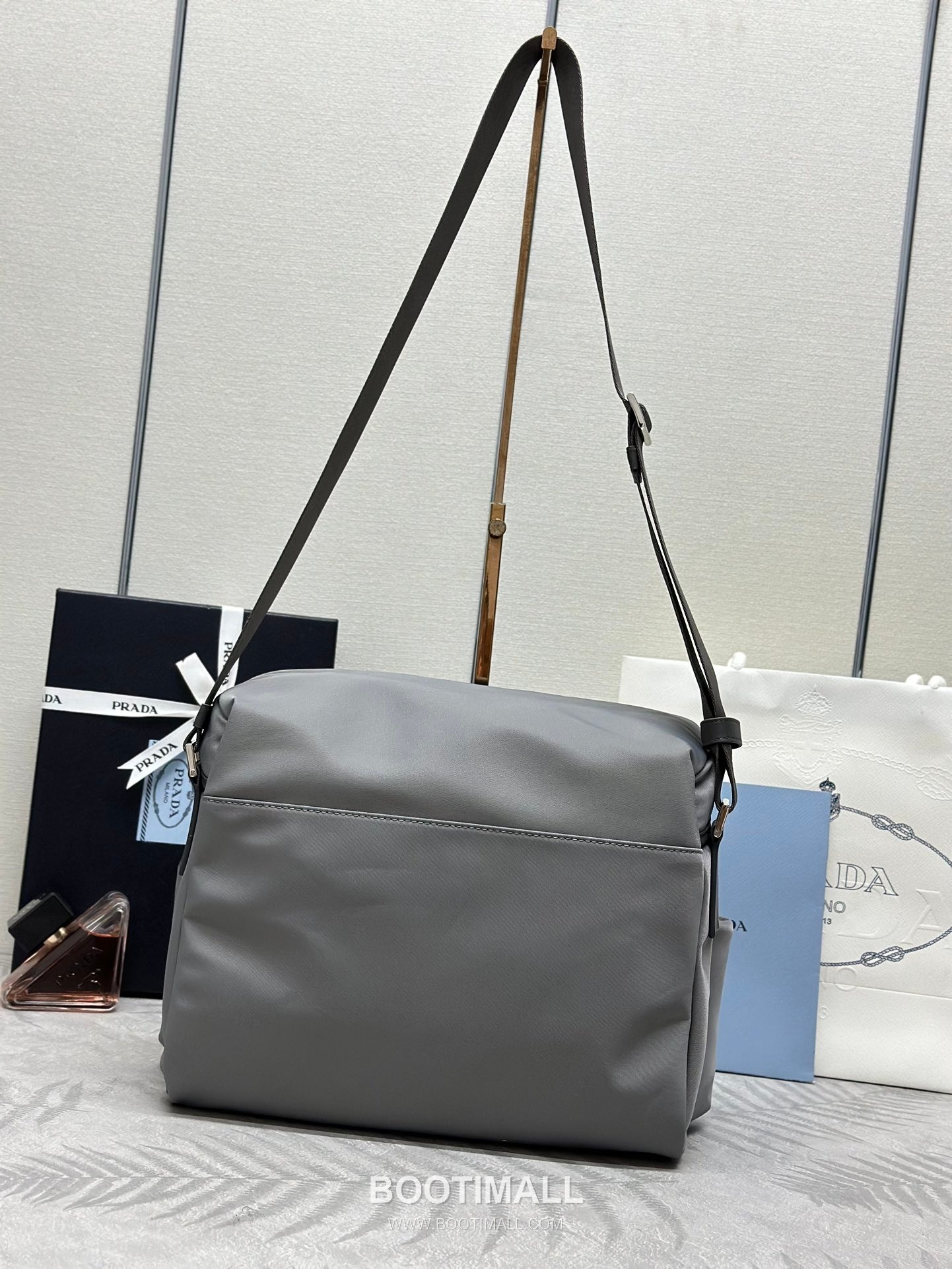 Prada Re-Nylon Crossbody Bag 2VD062 프라다 리나일론 크로스백 29cm 2