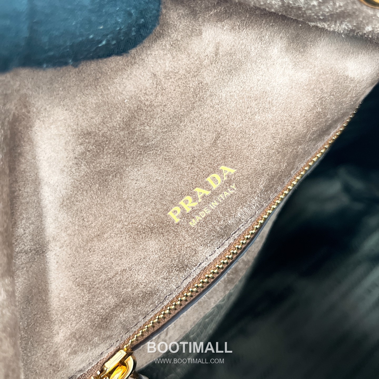 Prada Suede Carry Tote Bag 1BG641 프라다 스웨이드 캐리 토트백 32cm 10