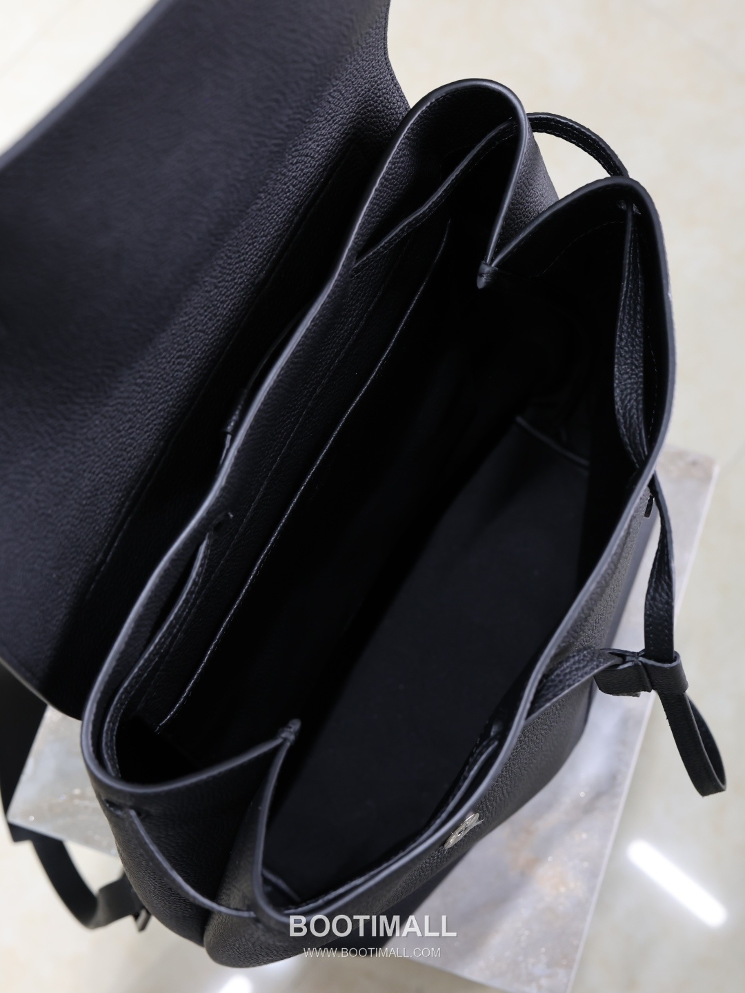 Saint Laurent Sac de Jour Backpack 480585 생로랑 삭 드 주르 백팩 37cm 13