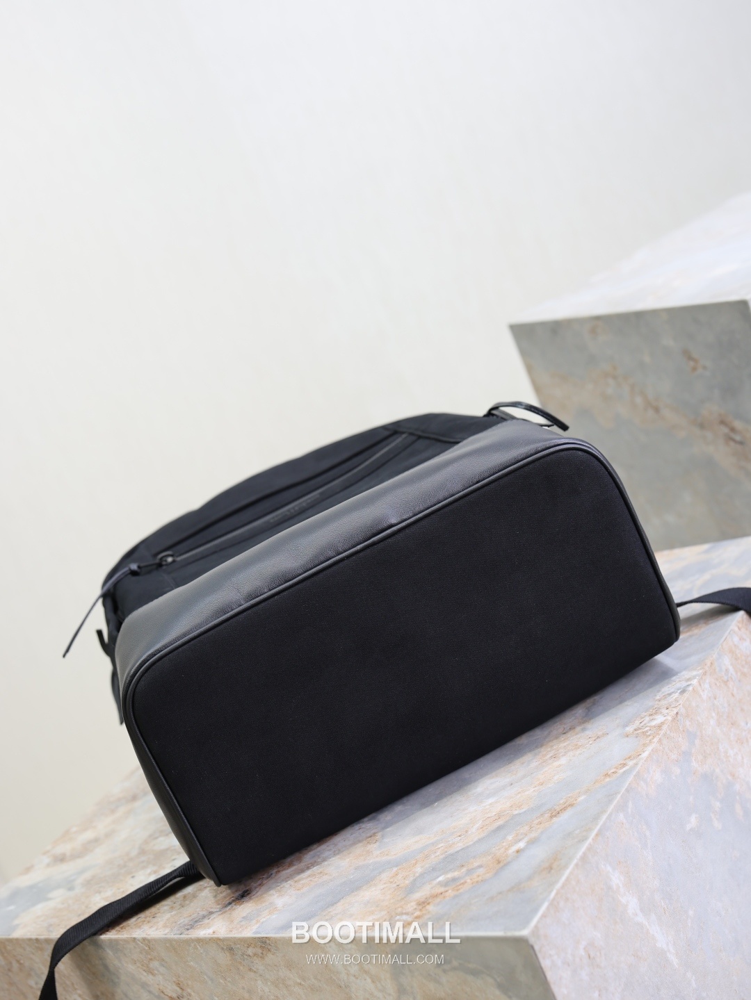 Balenciaga Canvas Logo Backpack 821007 발렌시아가 캔버스 로고 백팩 42cm 15