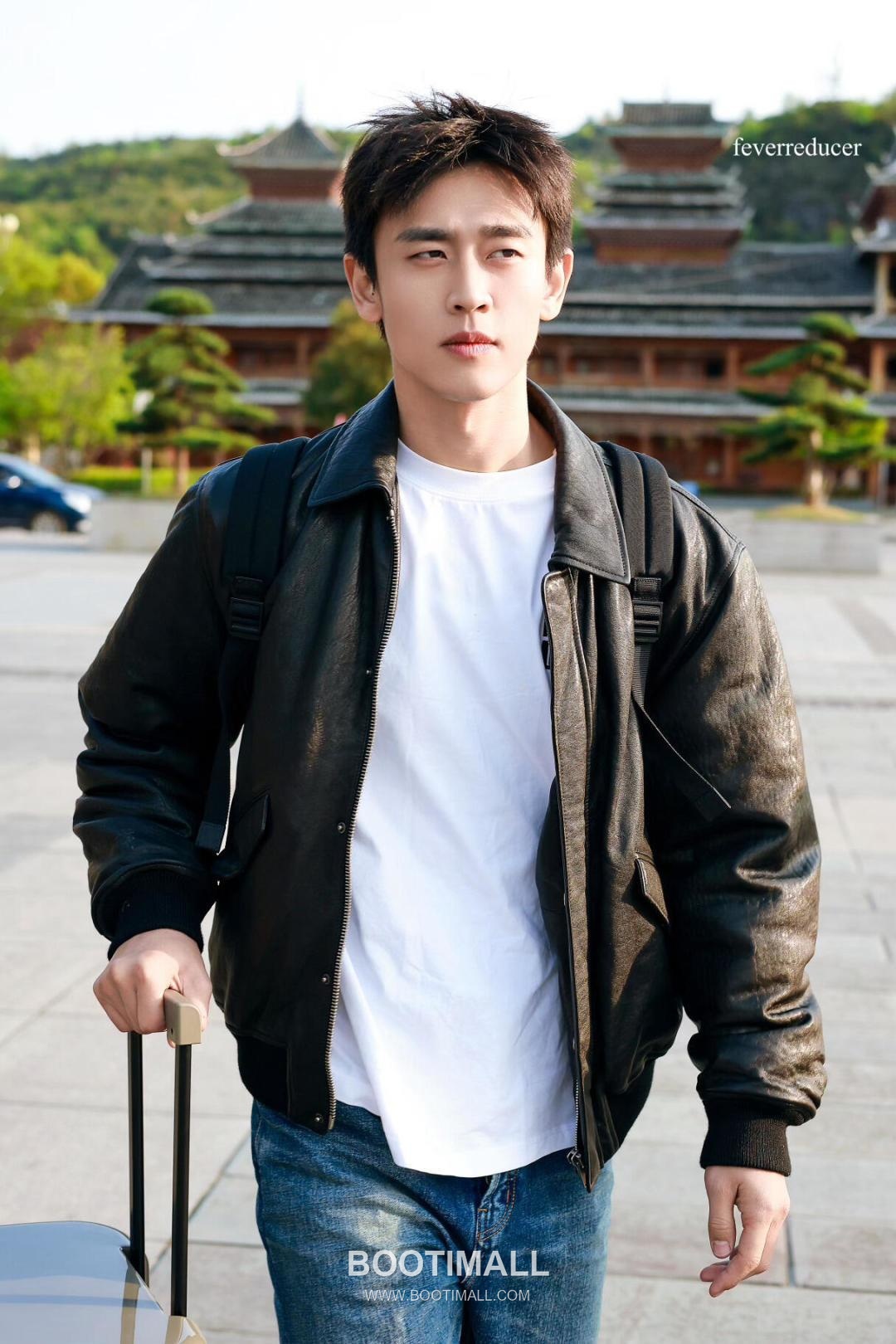 Balenciaga Canvas Logo Backpack 821007 발렌시아가 캔버스 로고 백팩 42cm 17