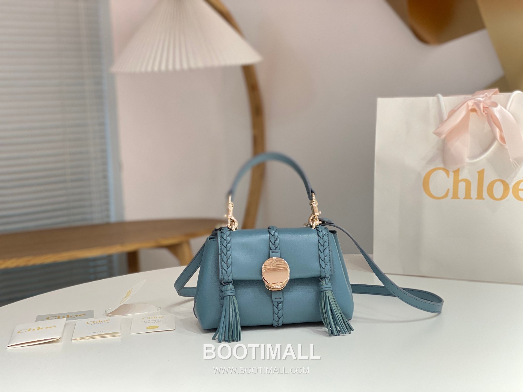 Chloe Penelope Coin Calfskin Dusty Blue Crossbody Bag 끄로에 페넬로페 코인 카프스킨 더스티 블루 크로스백 22cm 1