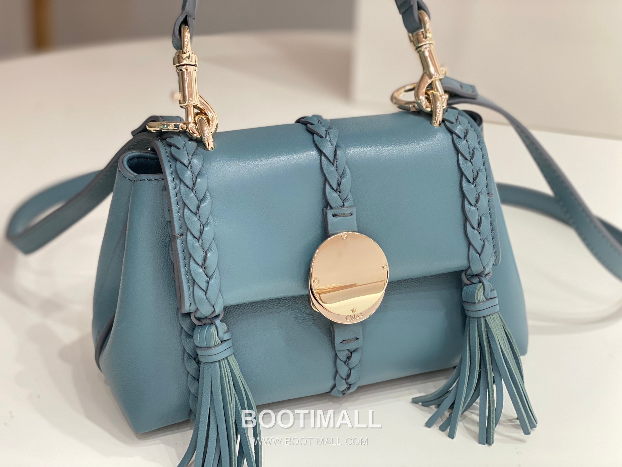 Chloe Penelope Coin Calfskin Dusty Blue Crossbody Bag 끄로에 페넬로페 코인 카프스킨 더스티 블루 크로스백 22cm 2