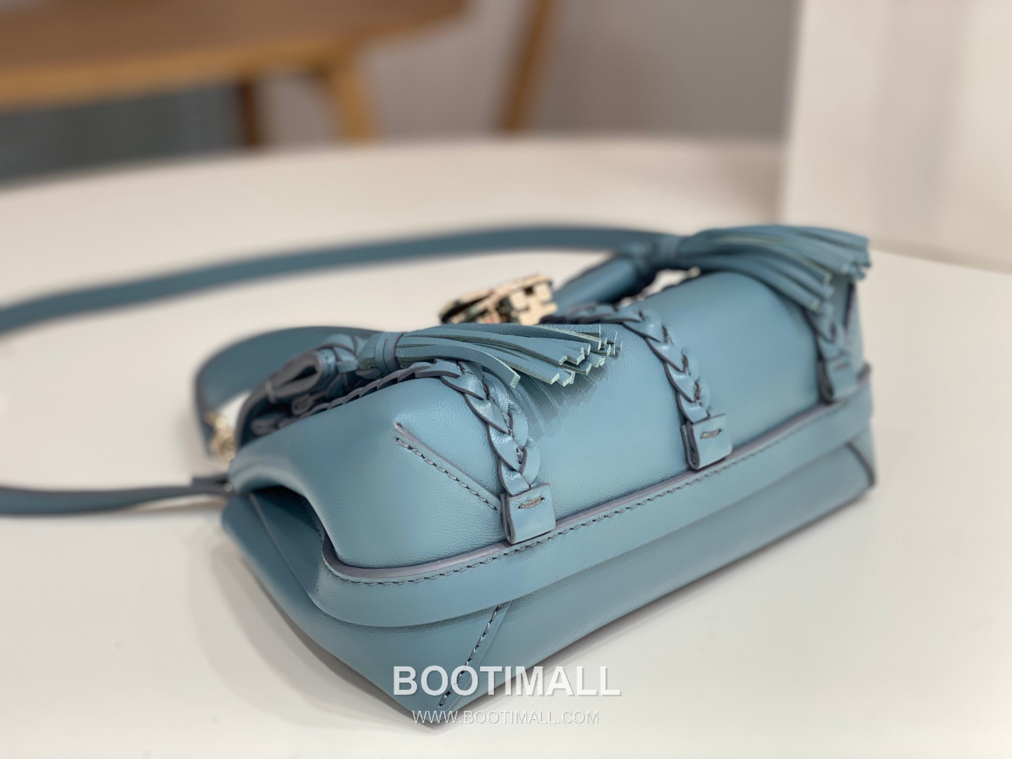 Chloe Penelope Coin Calfskin Dusty Blue Crossbody Bag 끄로에 페넬로페 코인 카프스킨 더스티 블루 크로스백 22cm 7