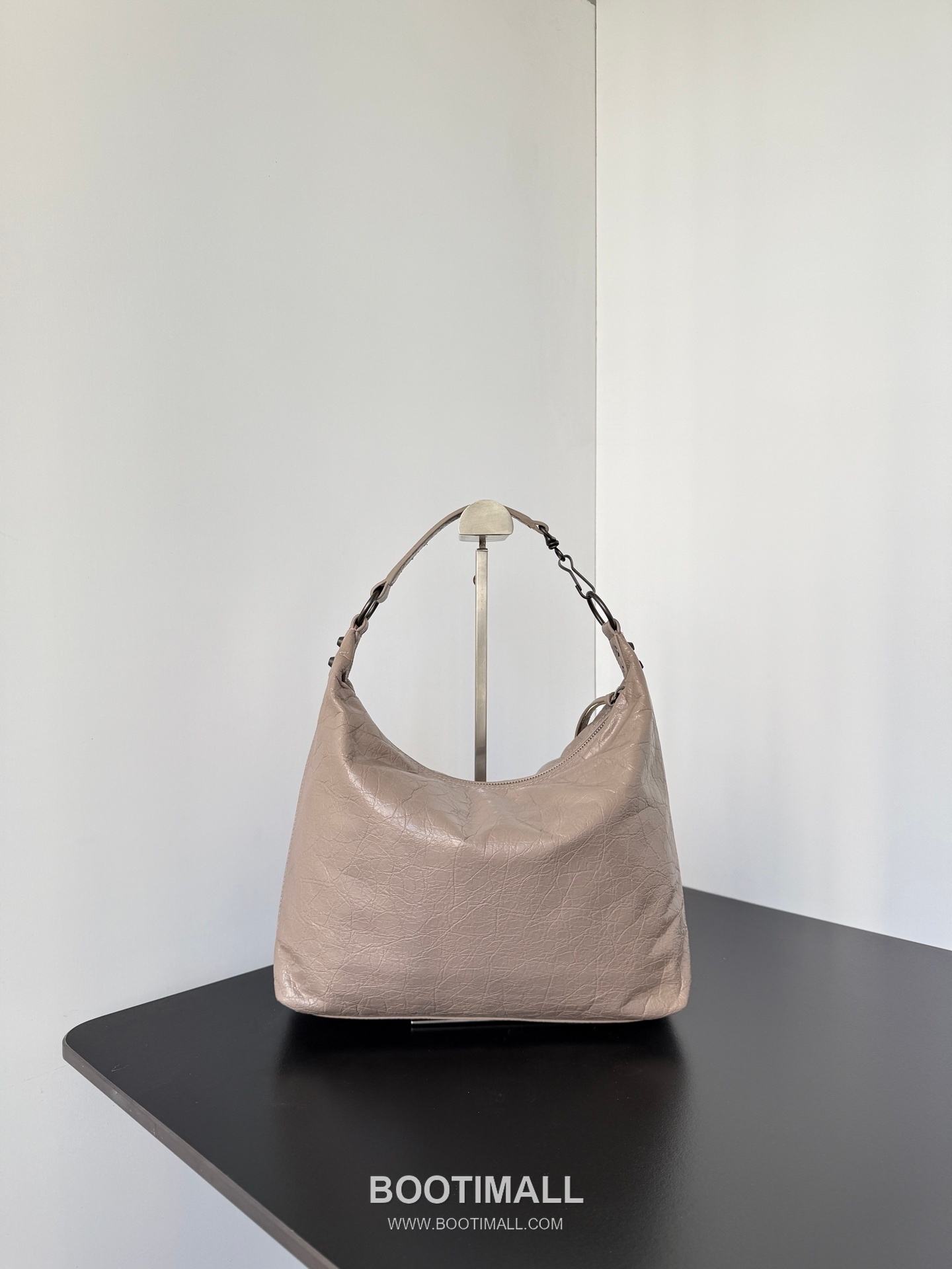 Balenciaga Le City Hobo Leather Shoulder Bag 발렌시아가 르 시티 호보 레더 숄더백 28cm 2