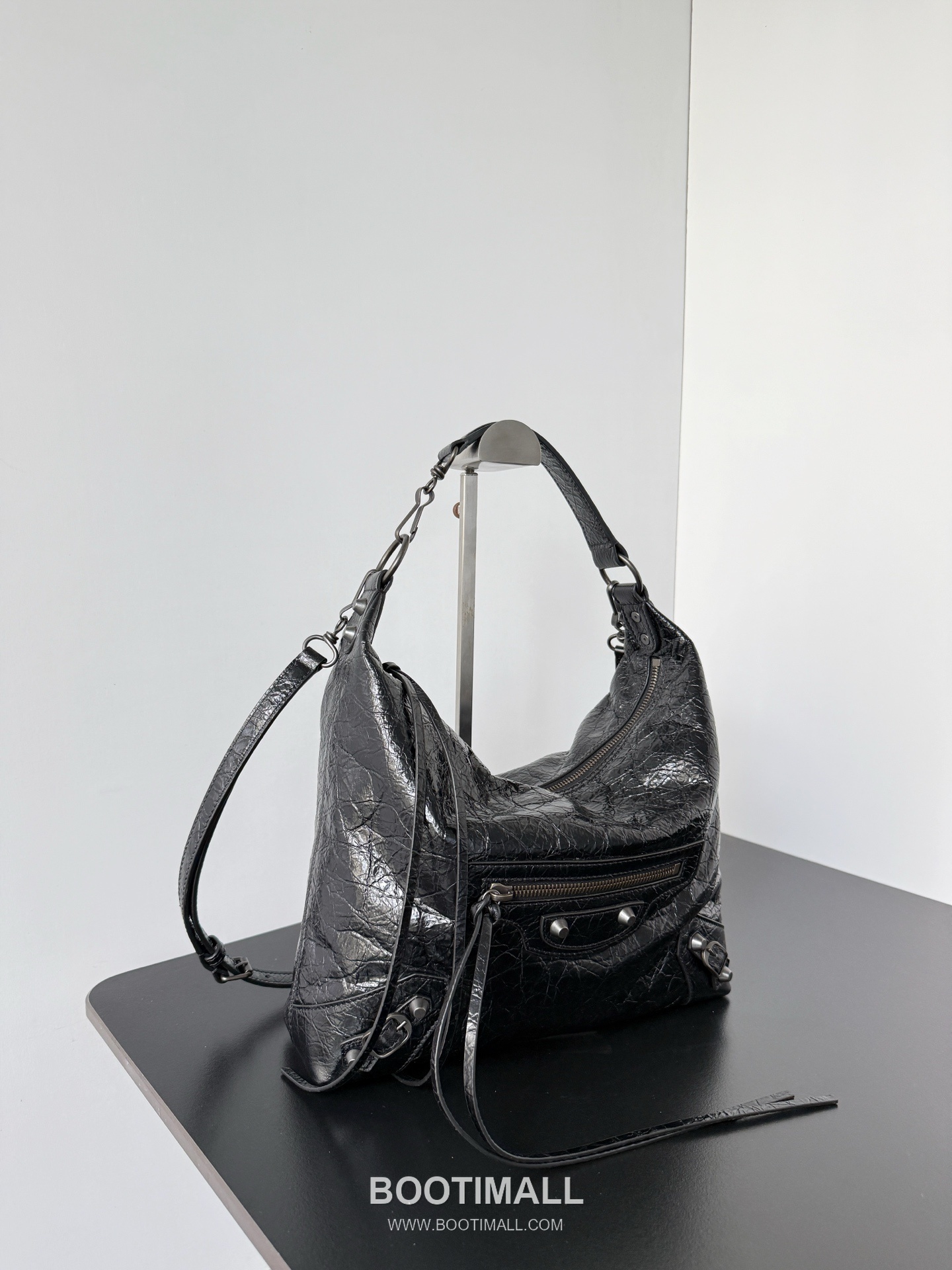Balenciaga Le City Hobo Leather Shoulder Bag 발렌시아가 르 시티 호보 레더 숄더백 28cm 3