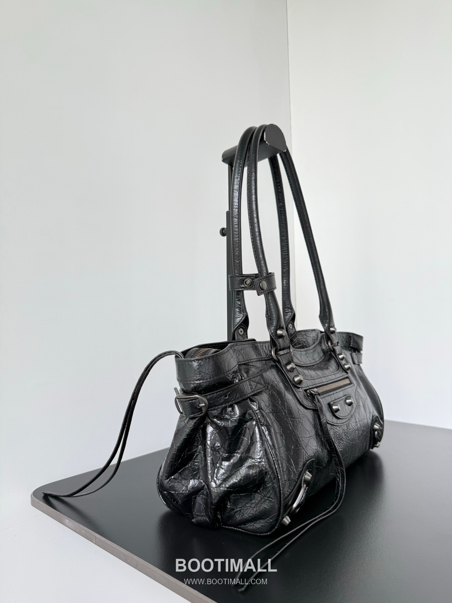 Balenciaga Le City East-West Leather Shoulder Bag 발렌시아가 르 시티 이스트웨스트 레더 숄더백 39.8cm 3