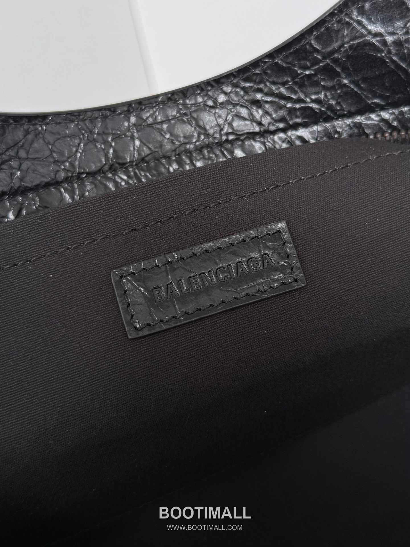 Balenciaga Le City East-West Leather Shoulder Bag 발렌시아가 르 시티 이스트웨스트 레더 숄더백 39.8cm 8