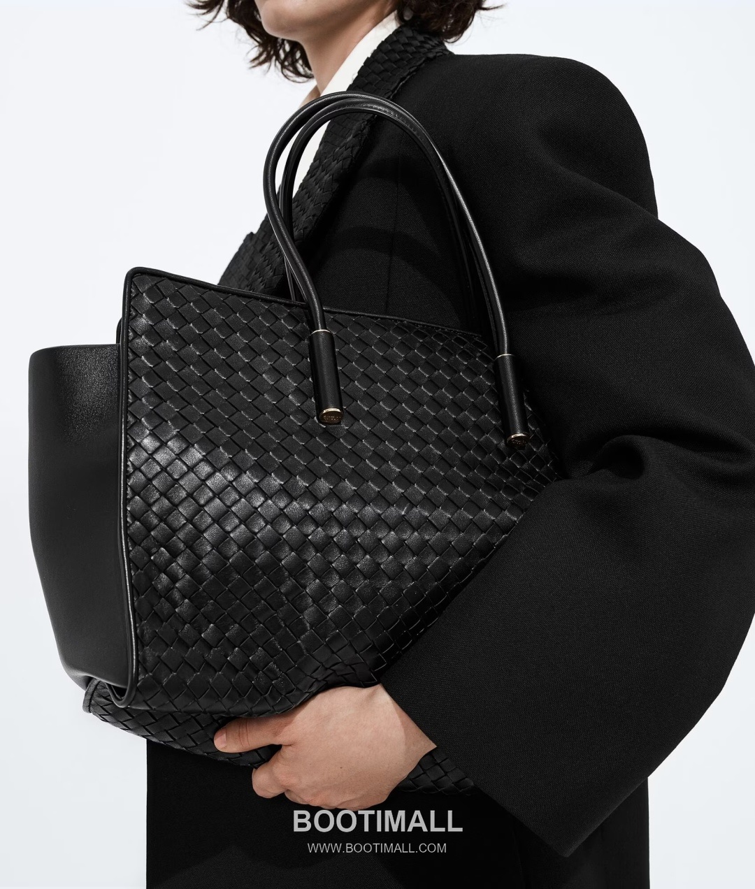 Bottega Veneta BarBara Intrecciato Lambskin Tote Bag 868327 보테가베네타 바바라 인트레치아토 램스킨 토트백 37cm 2